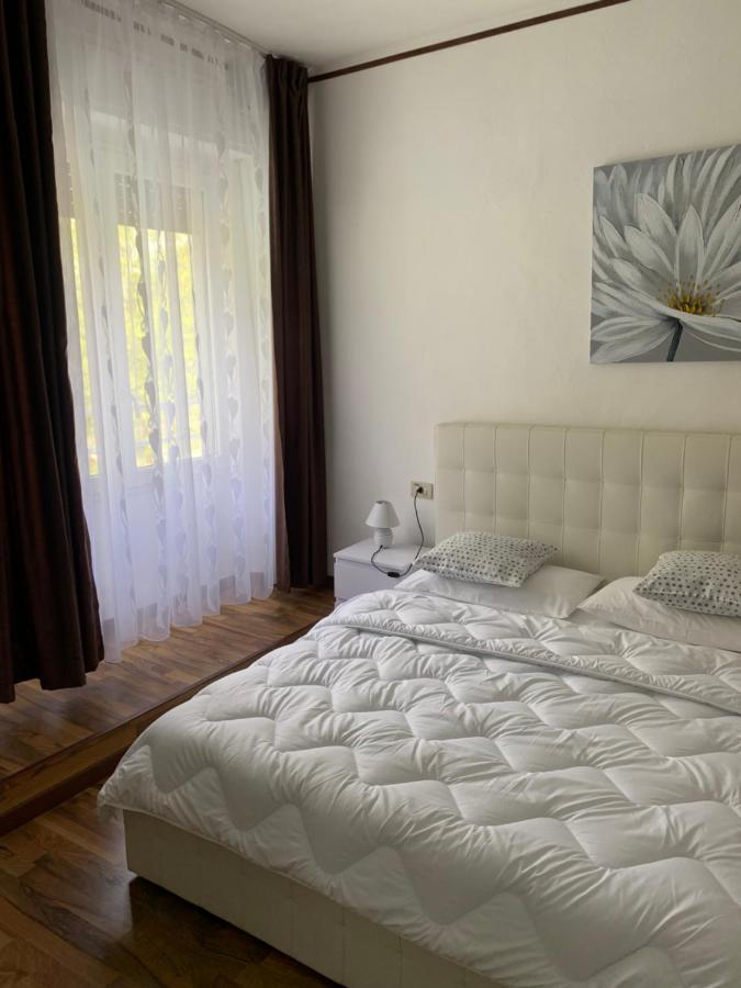 Albergo Al Lago Anfo Exterior photo