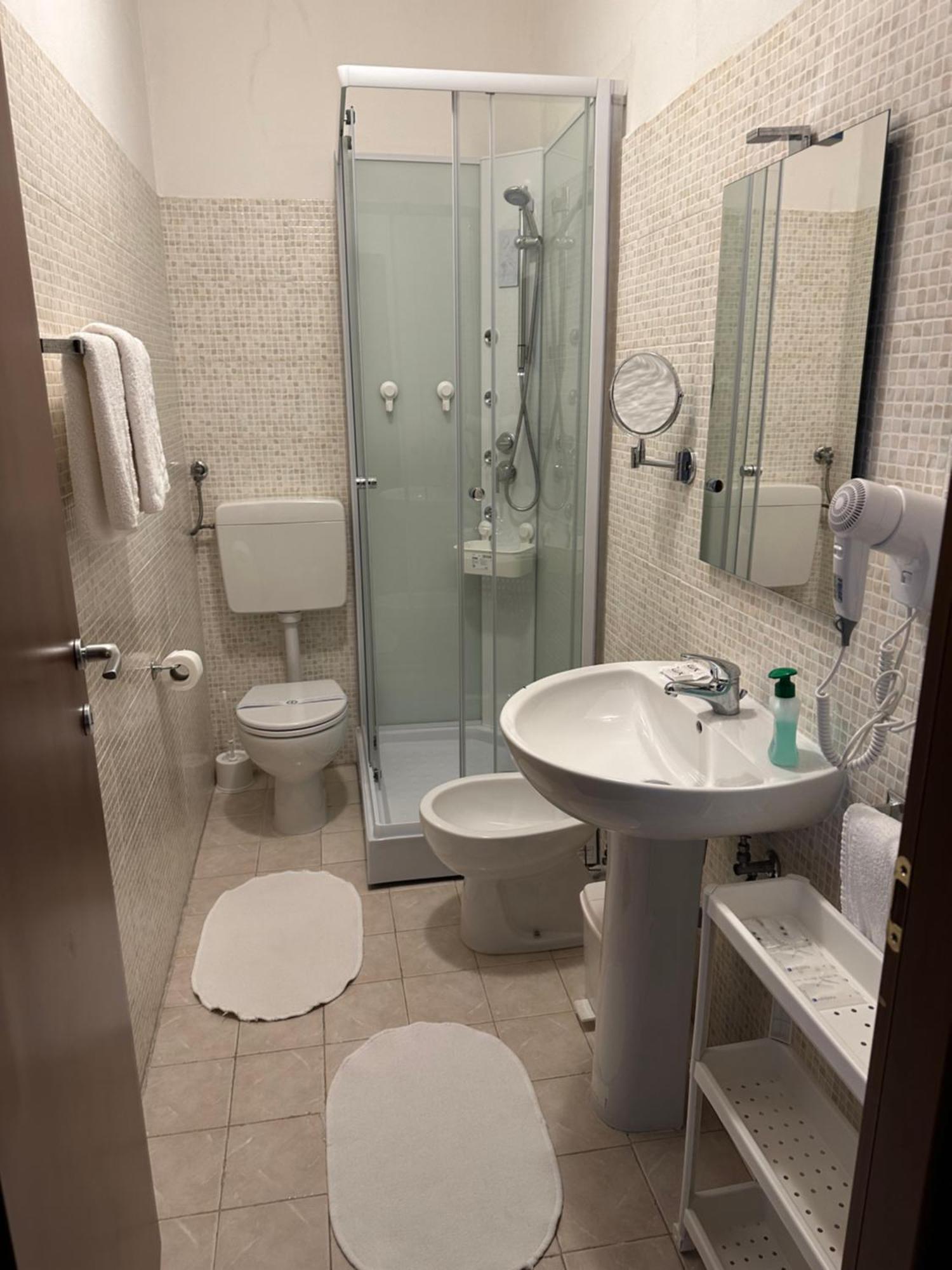 Albergo Al Lago Anfo Exterior photo